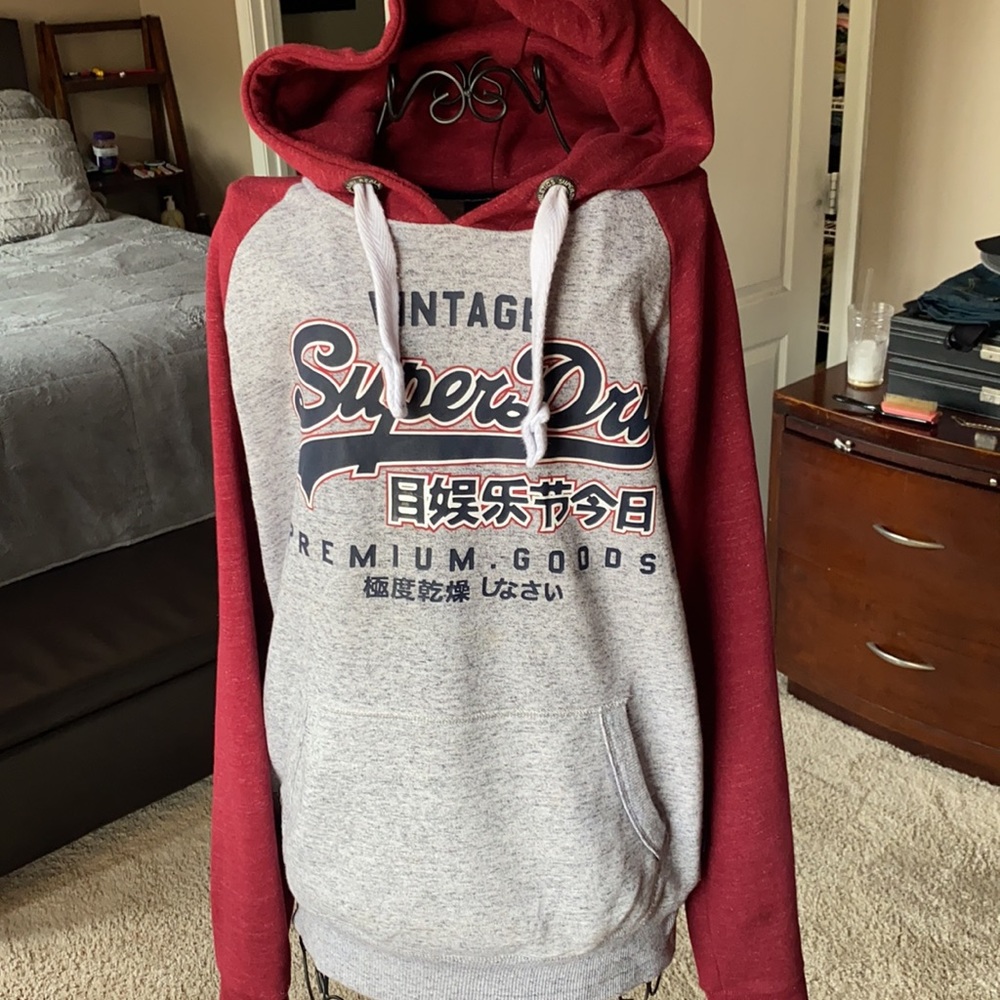 Men’s Superdry hoodie great condition size Med.